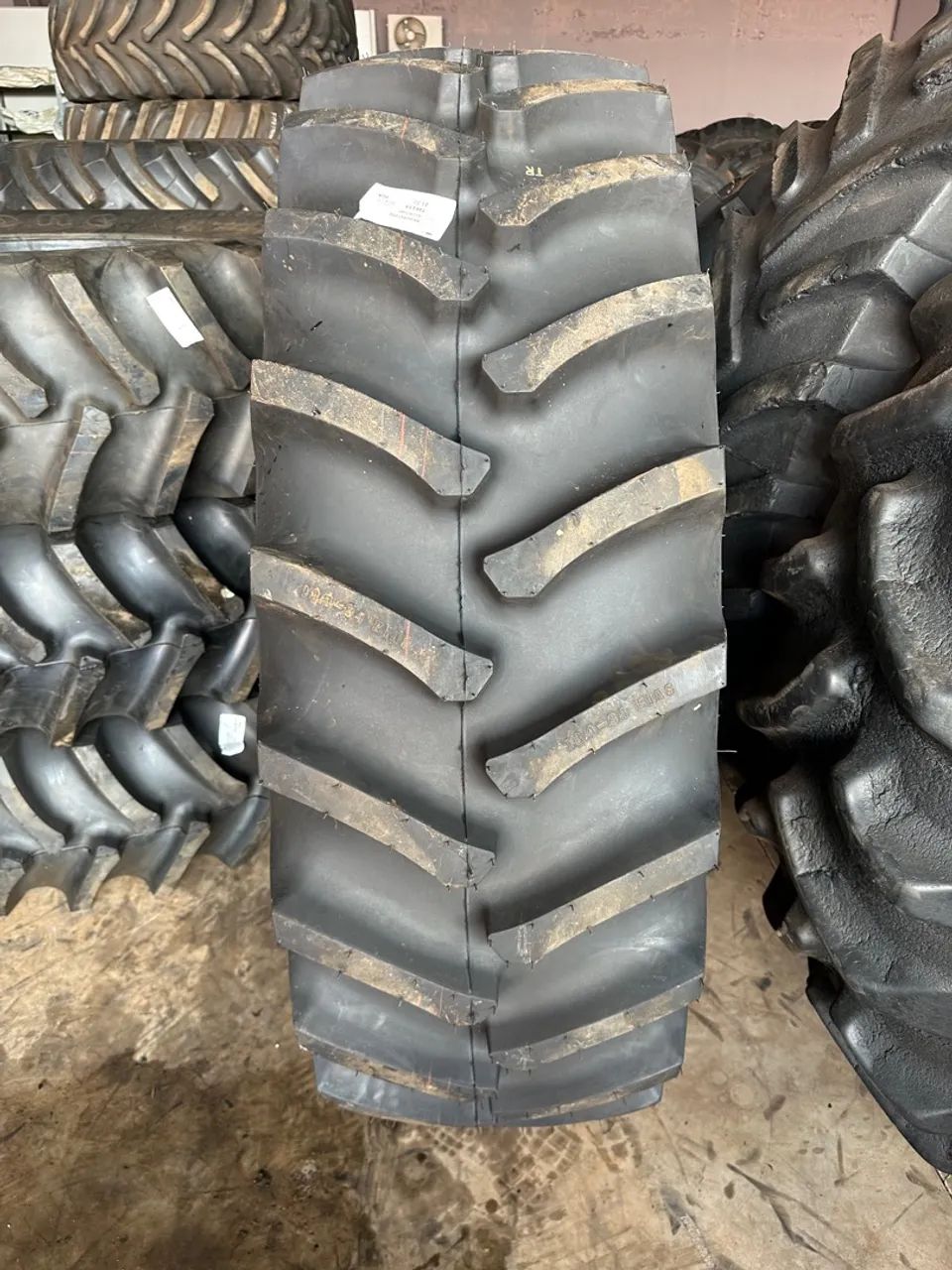 Pneus 18.4-34 FIRESTONE 12 lonas para Trator - NOVOS - Foto 3