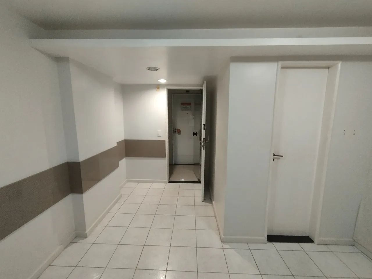 Sala para locação no Renascença.