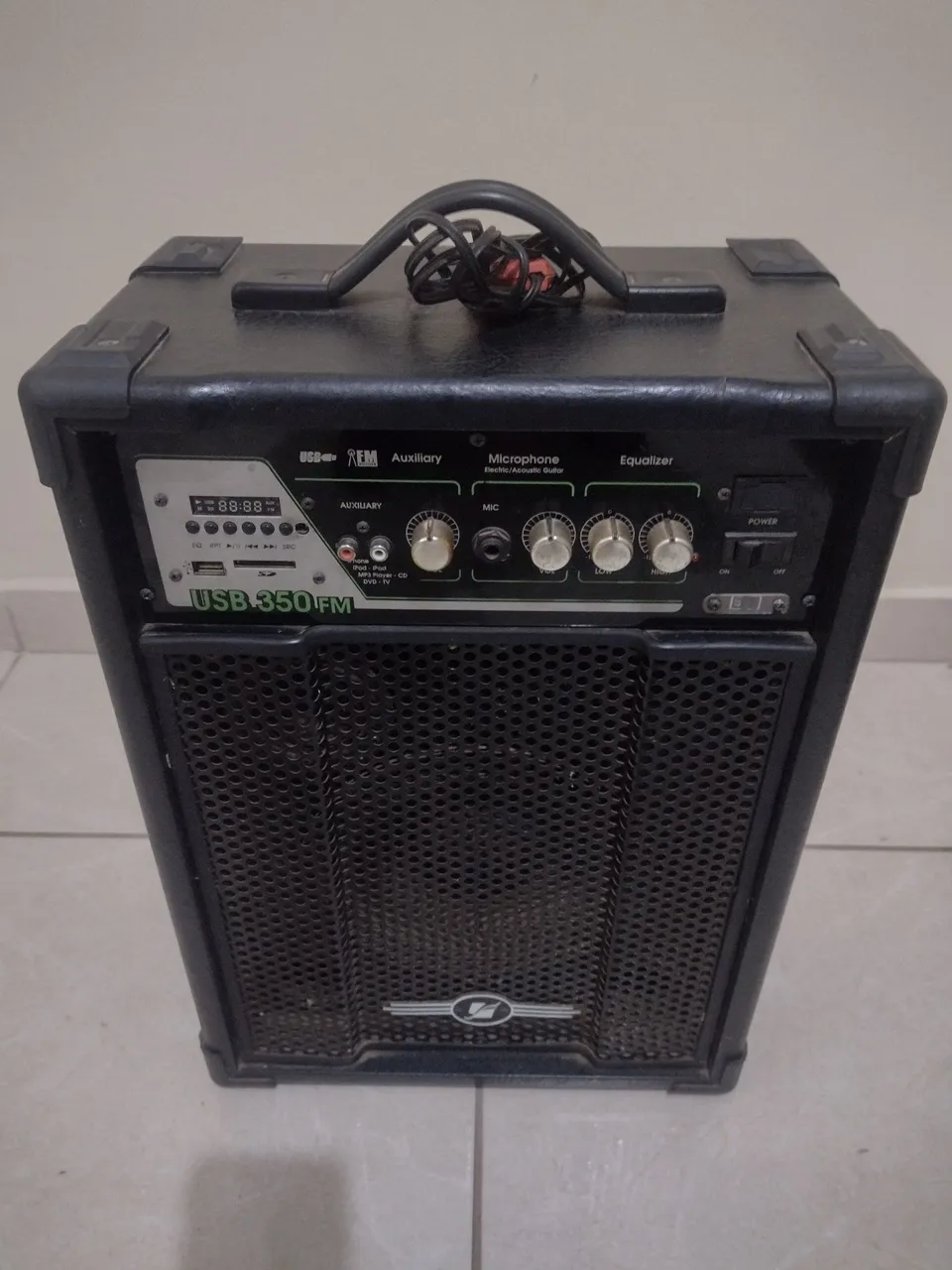 Caixa de Som Amplificada USB/FM 350W