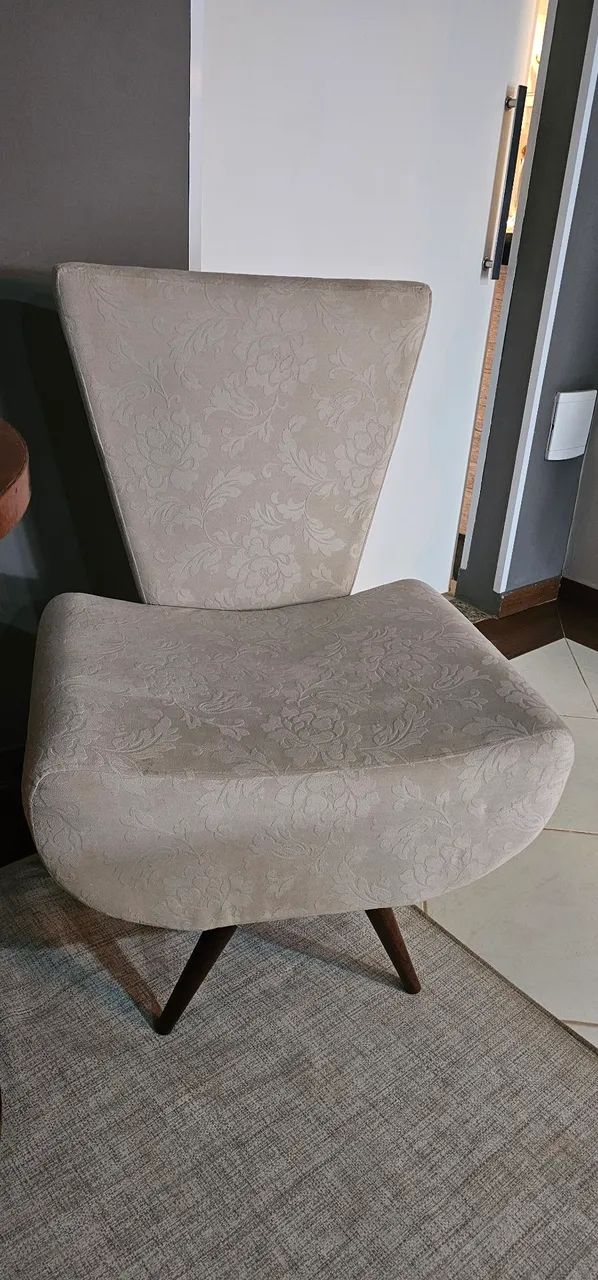 Poltrona grande quarto e sala