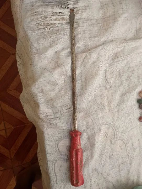 Chave de Fenda Grande - Usada - Foto 4