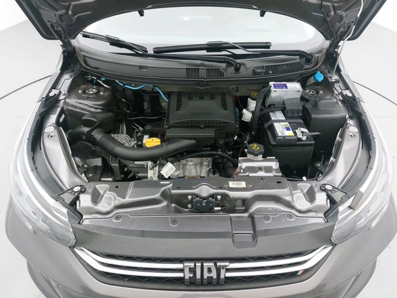 Fiat Cronos 1.0 6V Flex, foto 10 de 18
