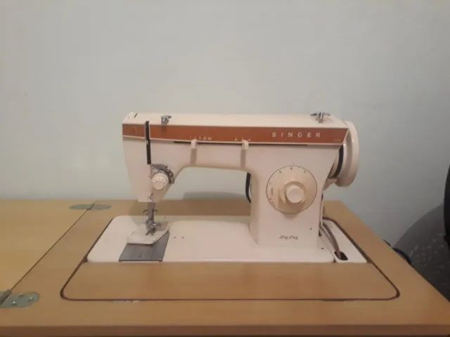 Máquina de Costura Singer Zig Zag
