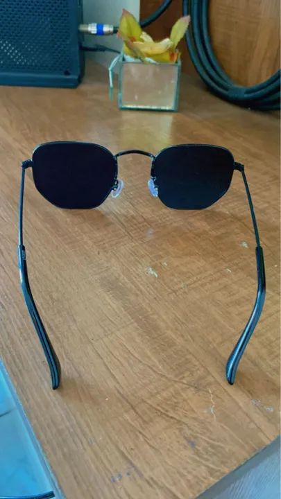 Óculos de Sol Hexagonal Preto. Lente com proteção UV400 ? Armação em acetato ? - Foto 2