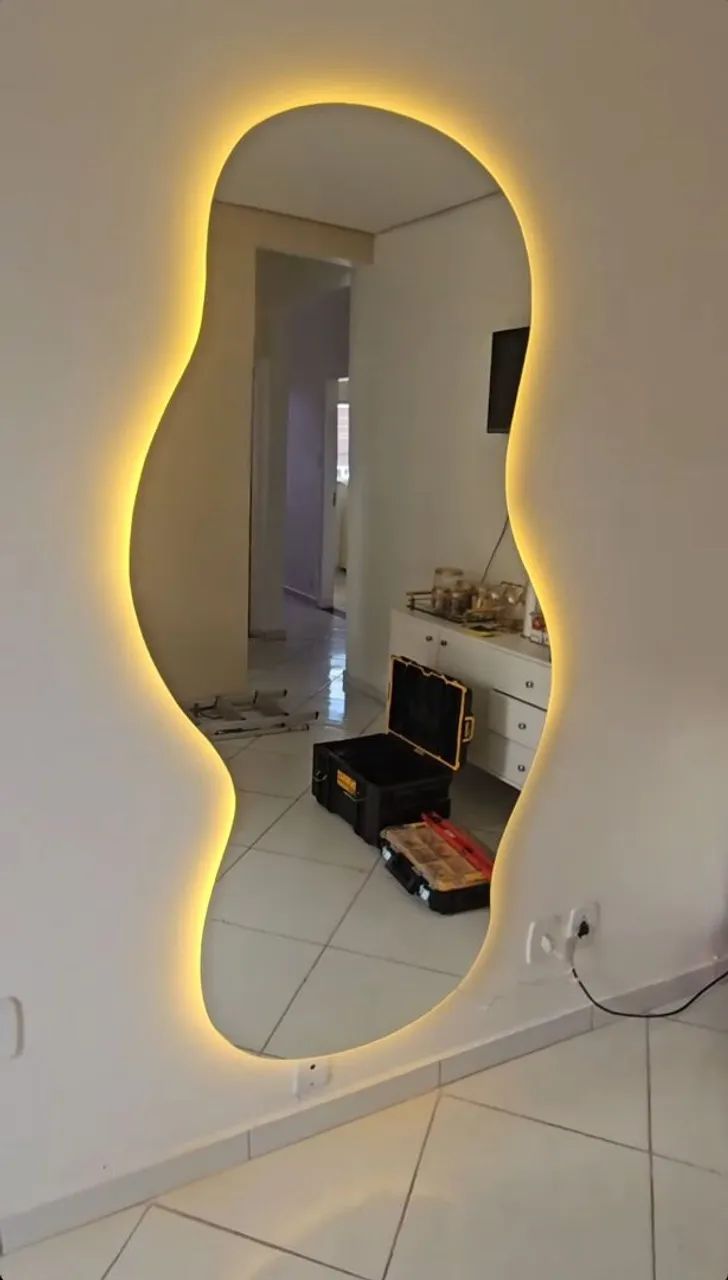 Espelho Decorativo com Iluminação LED