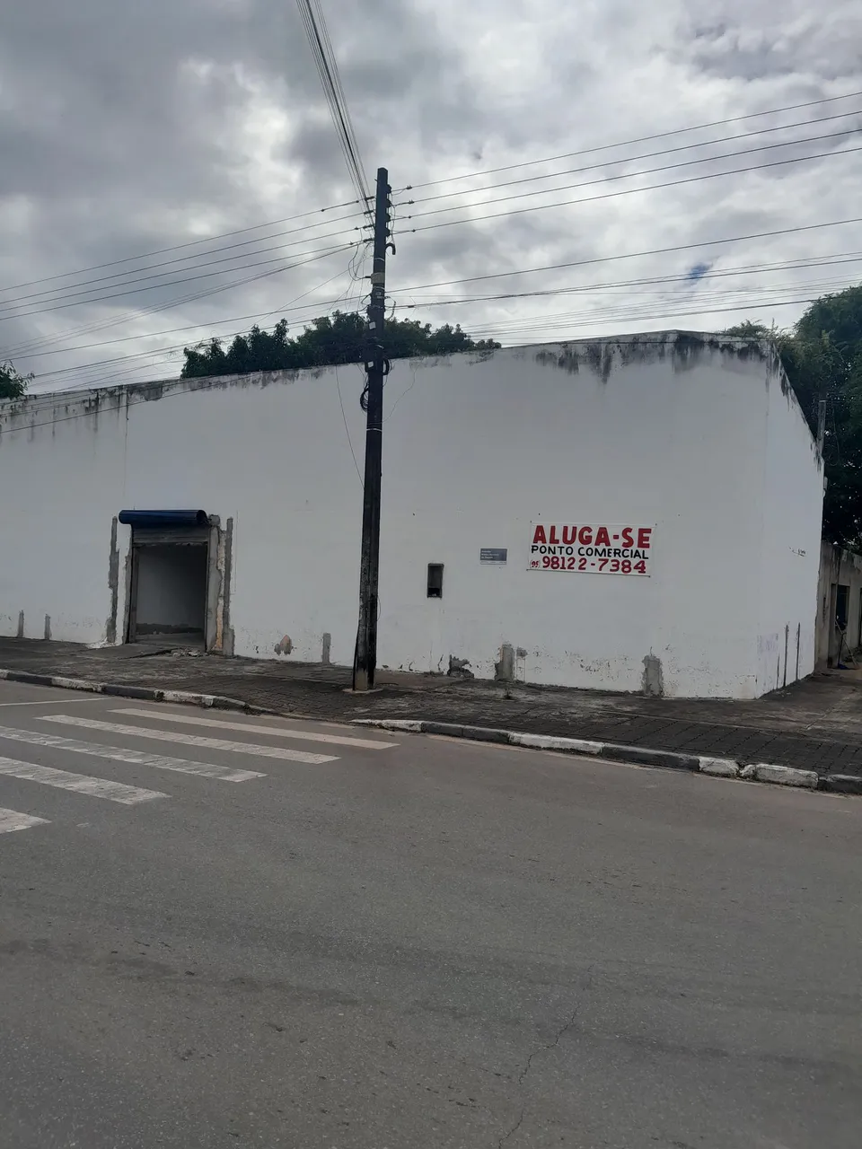 Aluga se ponto comercial