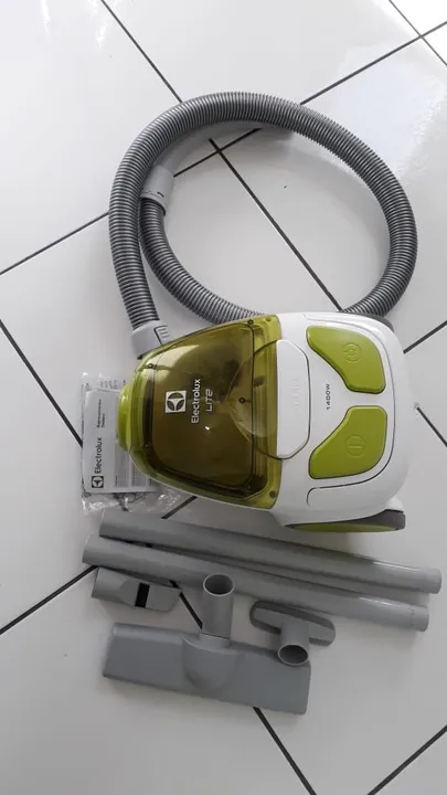Aspirador de Pó Electrolux Lite LIT21 - usado 220v