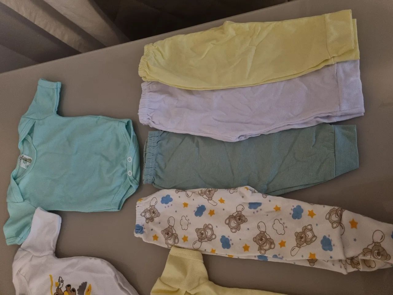 Vendo lote de roupinhas RN - Foto 3