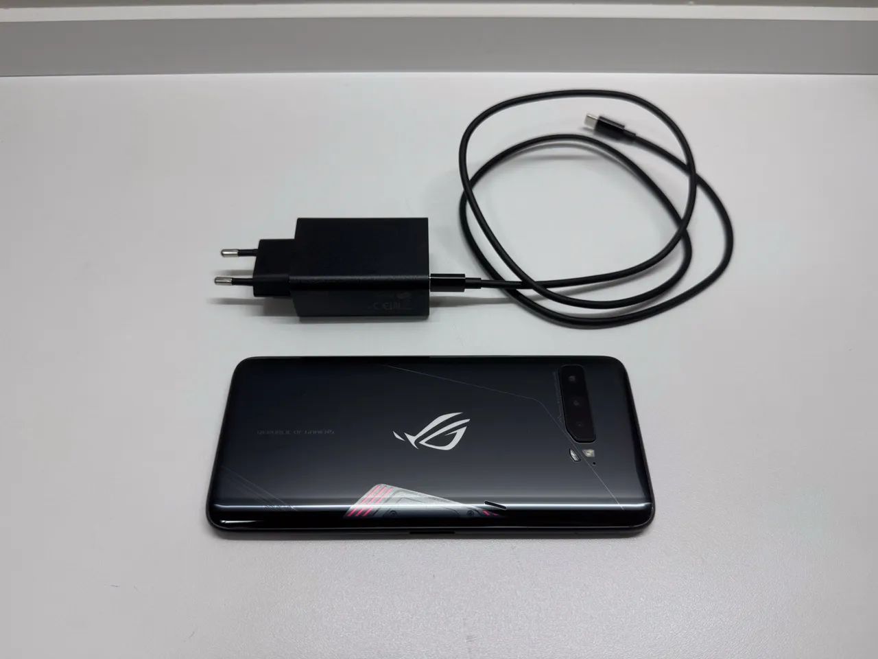 Asus Rog3 Asus Rog Phone 8gb Ram 128gb ROG Phone Strix Edition