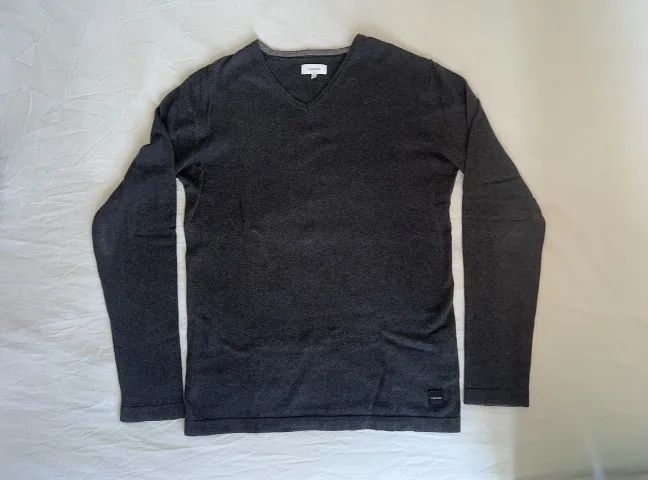 Suéter Calvin Klein Cinza