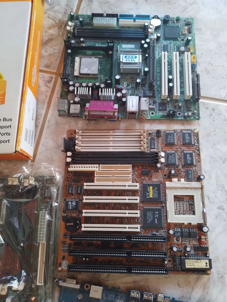 Lote de placa mãe antiga não sei o estado - Foto 3