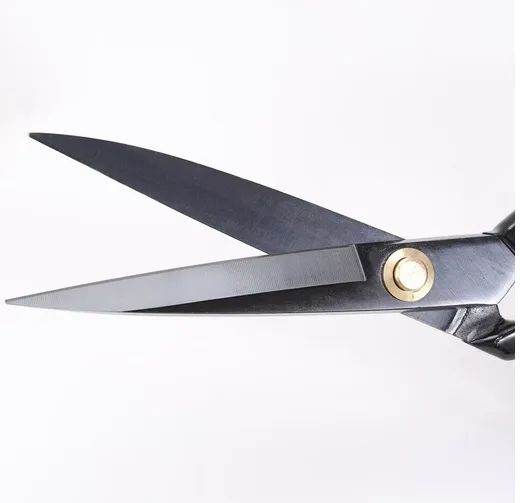 Tesoura de alfaiate 24cm - Foto 2