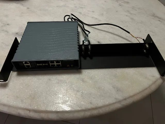 Switch Carrier Ethernet Datacom DmSwitch 2104G2-EDD E1 - 4x GE + 4x Combo + EDD