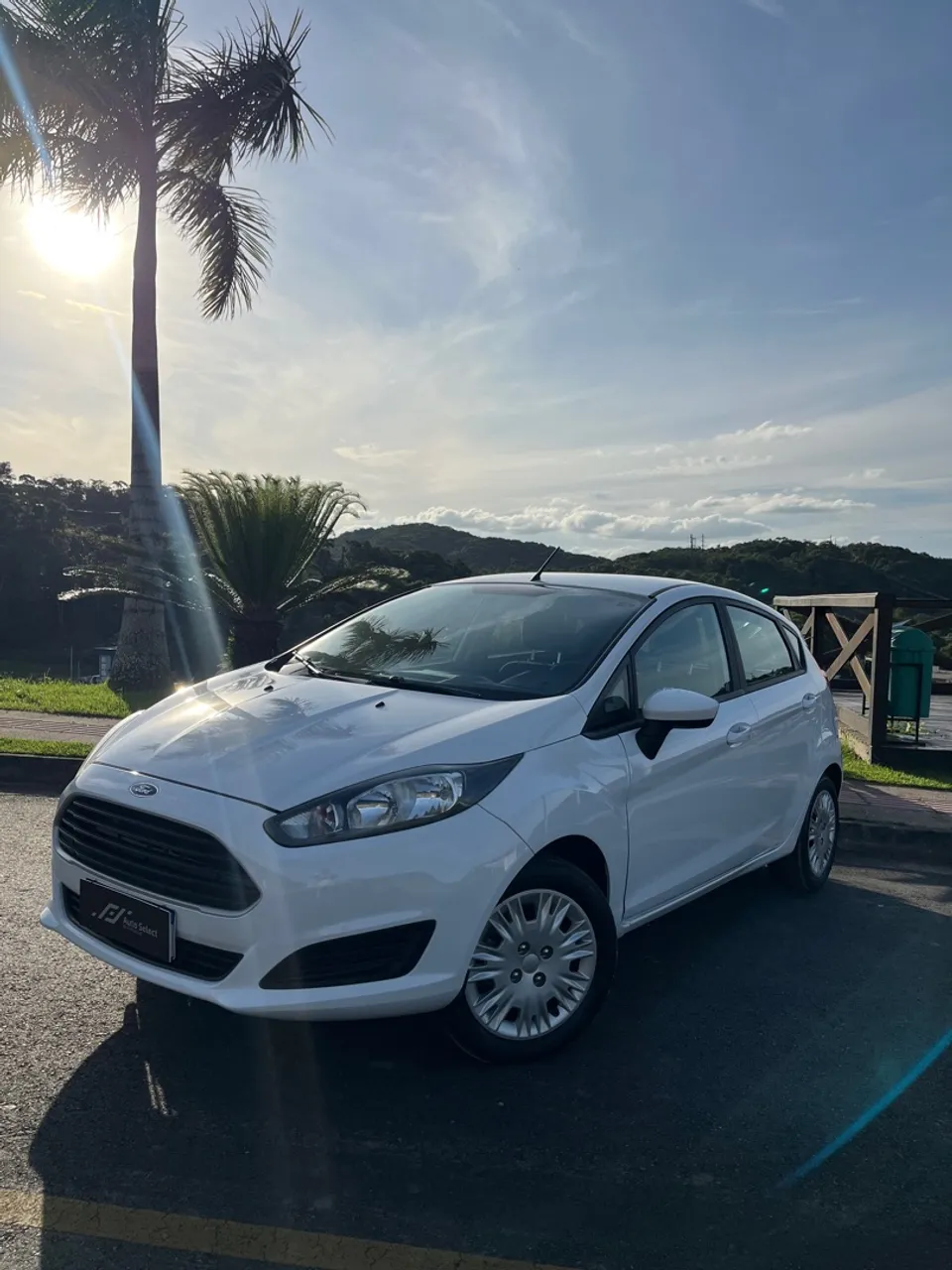 NEW FIESTA 1.5 16V 2015 ACEITO TROCAS 