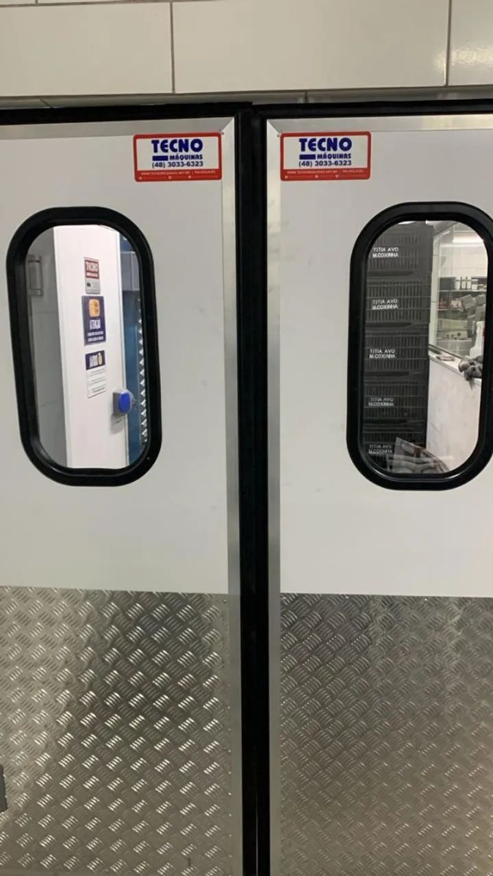 Porta vai e vem c/ visor
