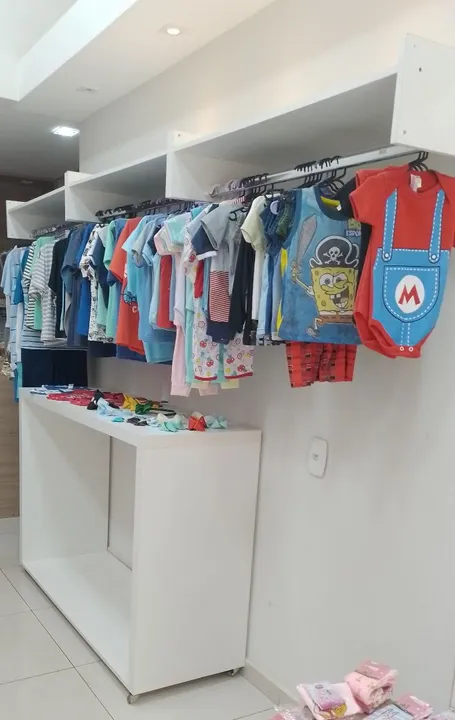 10 Peças Rack/Painel para Loja de Roupas