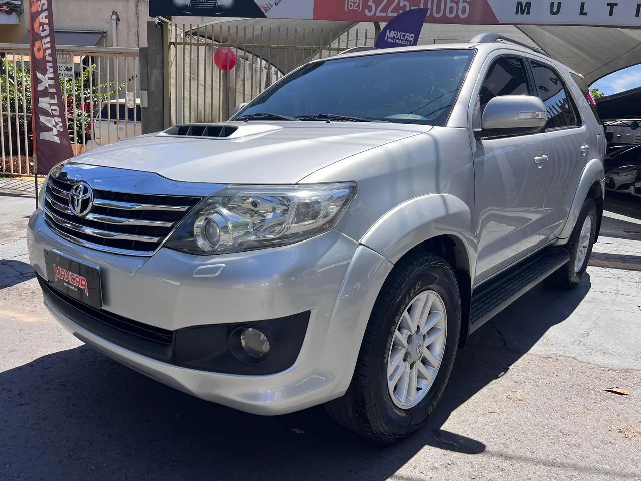 Hillux SW4 4x4 3.0 Diesel 2012/12 - Foto 4