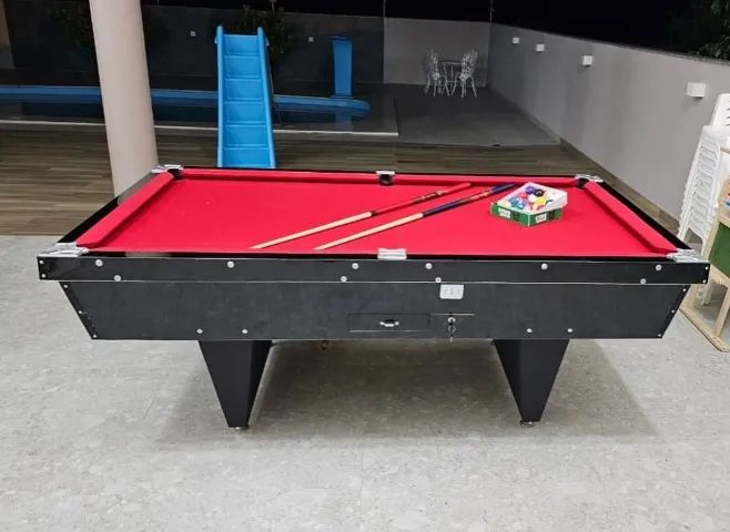 Mesa de sinuca Profissional com fichas - Imperdível - Balneário rincão