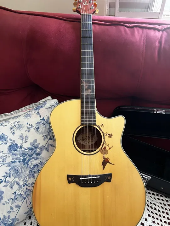 Violão Bubinga série beija flor!!