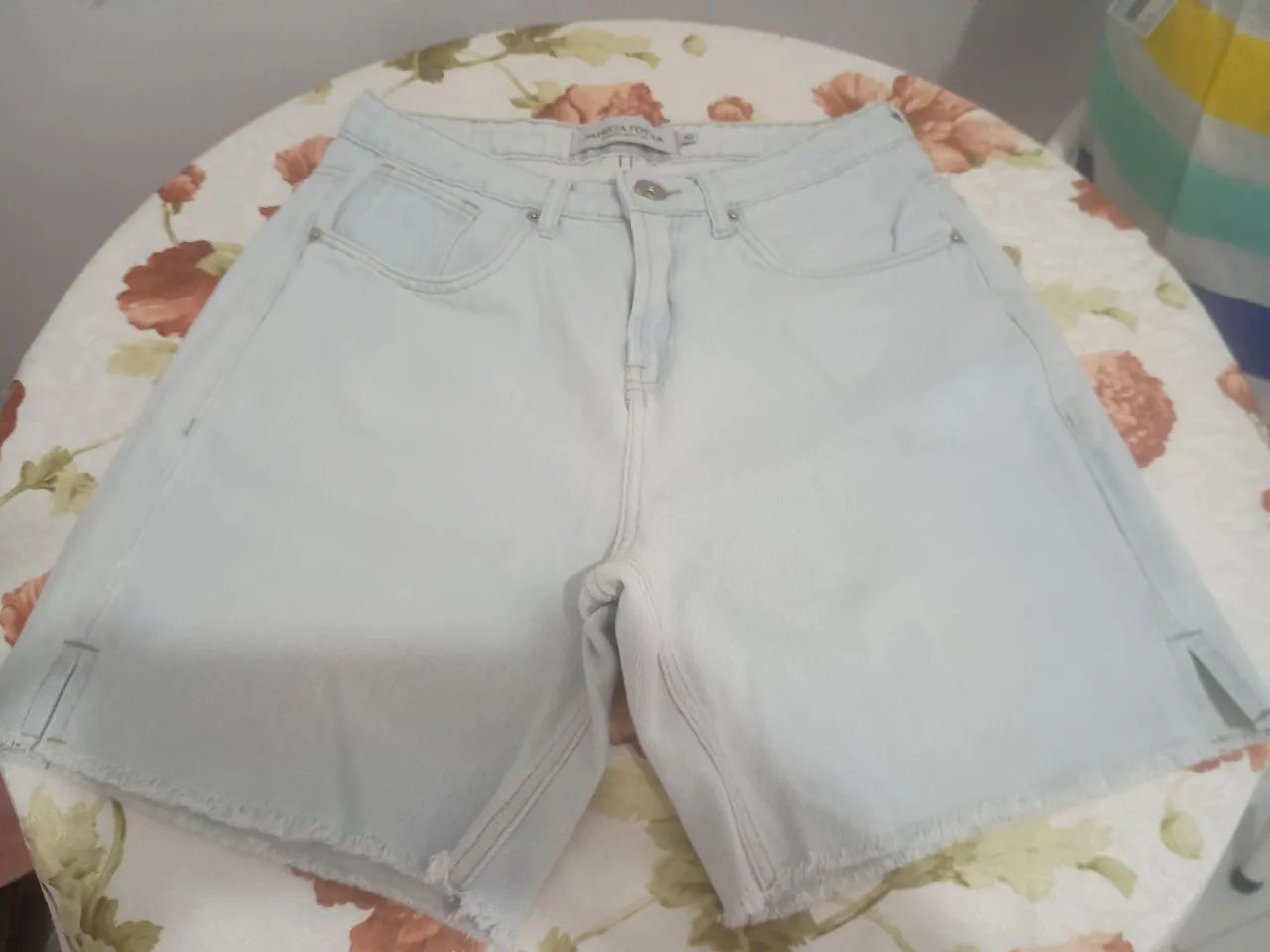 Bermuda, shorts jeans meia coxa. - Foto 3