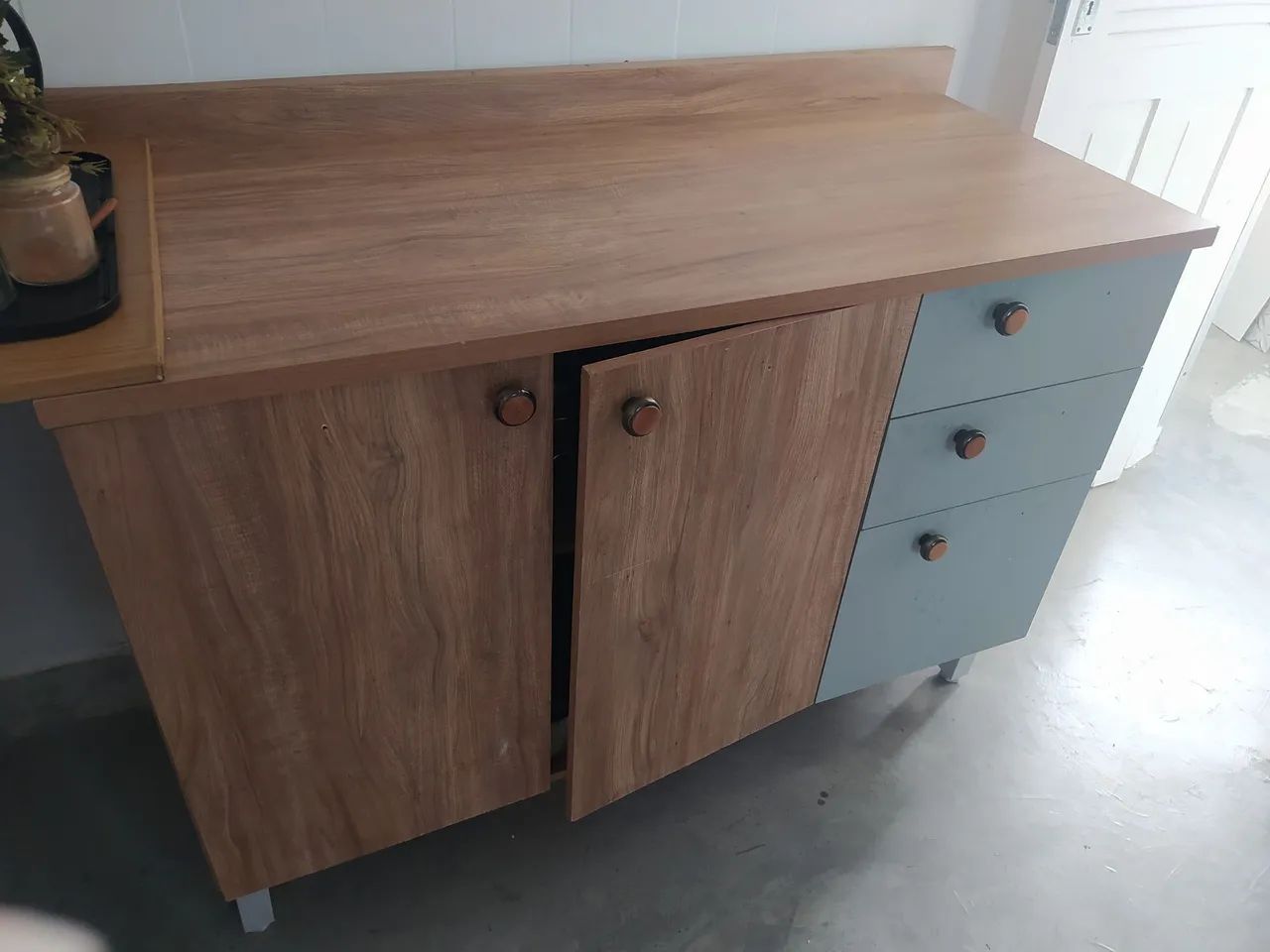 Armário de cozinha com 2 portas e 3 gavetas - Foto 3