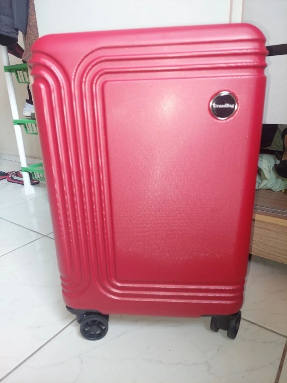 Red travel bag64314281477763121
