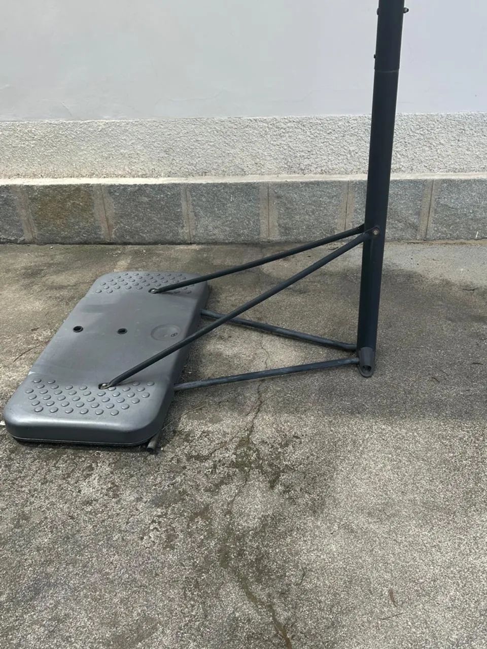 Cesta de Basquete Reebok - Usada - Foto 2