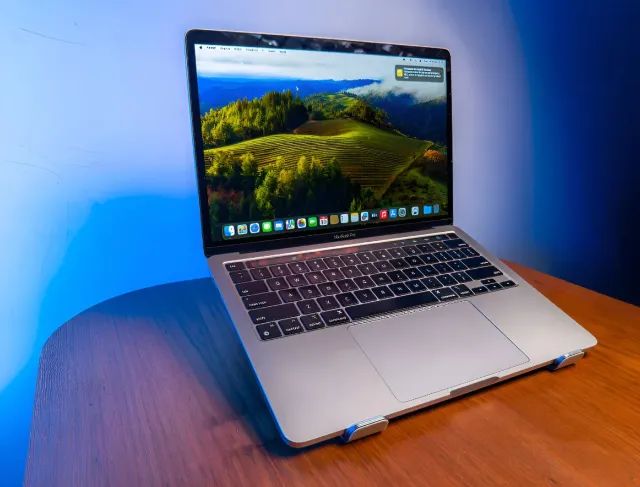 おまけあり！MacBookPro13 M1/16GB/512GB MacBook Pro M1 16GB 512GB オマケ付き おまけあり！MacBookPro13 M1