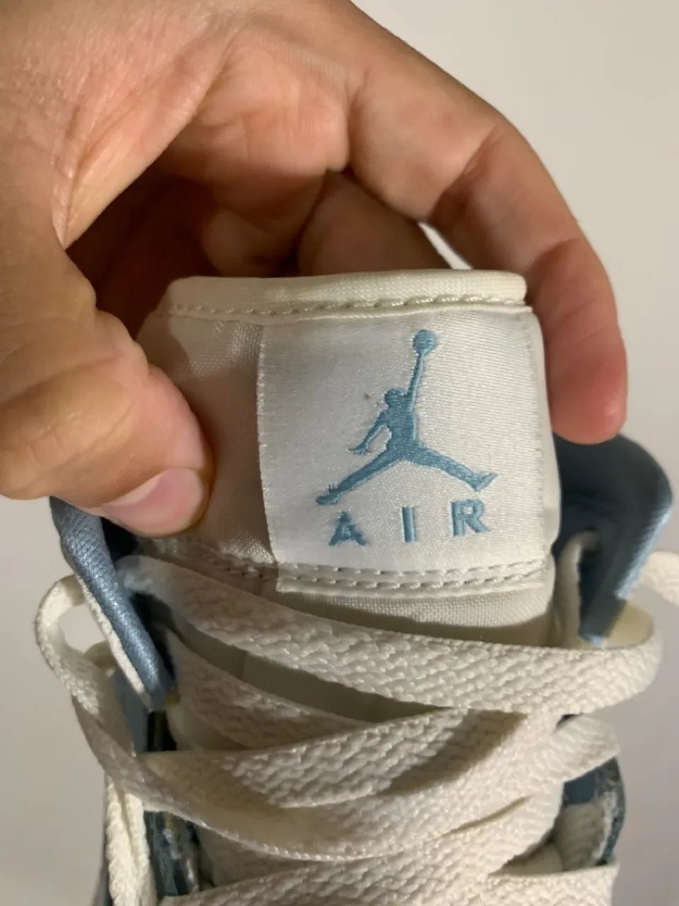 Air Jordan 1 Mid UNC - Azul e Branco - Foto 2