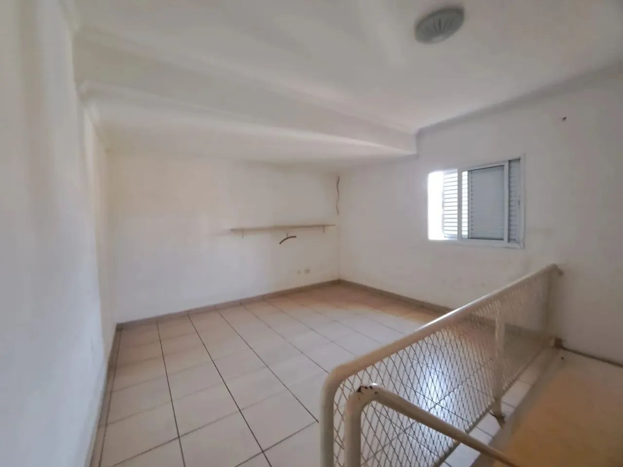 Sobrado para venda possui 240 metros quadrados com 4 quartos em Presidente Altino - Osasco - Foto 4