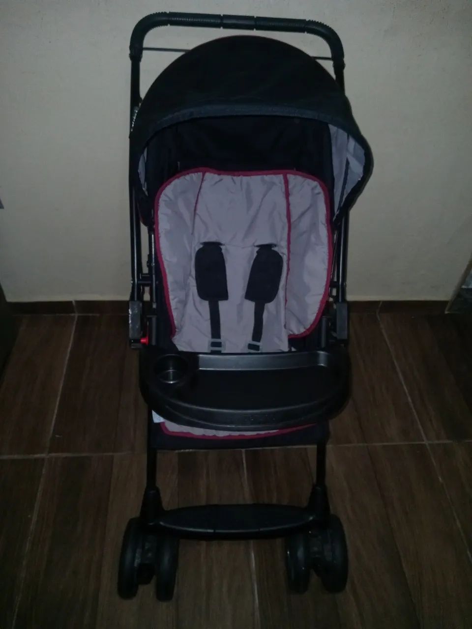 Carrinho de bebê galzerano ótimo estado entrego apenas em itapetininga-sp entrega gratuita - Foto 4