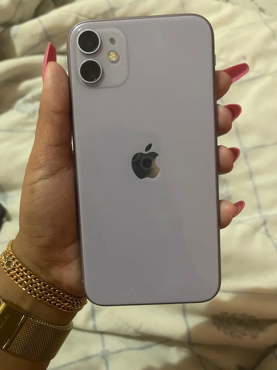 Vendo IPhone 11 64GB Lilás  - Foto 2