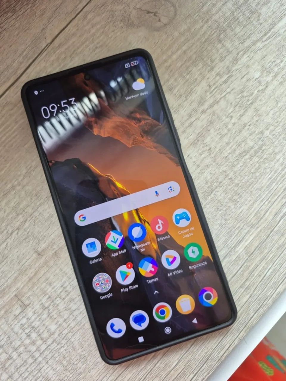 Poco F5 12gb de RAM e 256gb de armazenamento