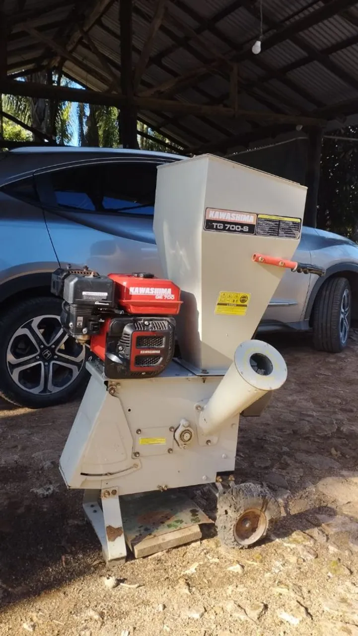 "Triturador Kawashima TG 700S - Potente, Ideal para Galhos e Resíduos Orgânicos"