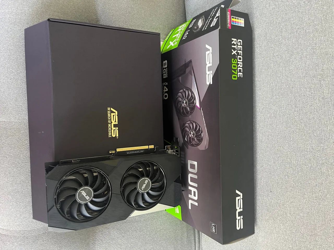 ASUS GeForce RTX 3070 8GB GDDR6 - Foto 5