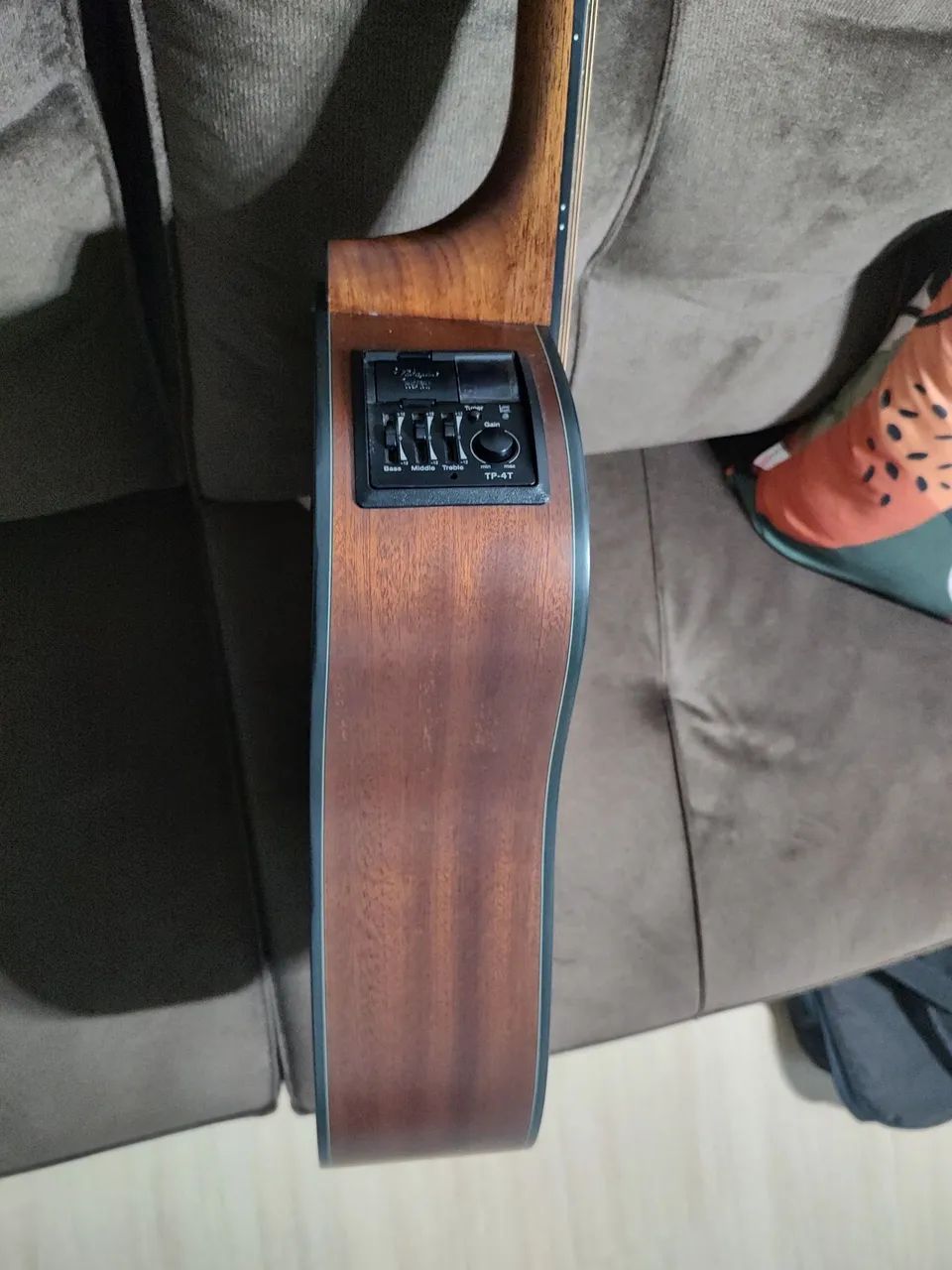 Violão Takamine GD15CE NS em estado de novo - Foto 3