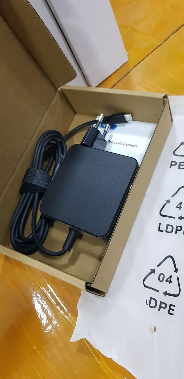 Carregador tipo C  pra notebook Lenovo 