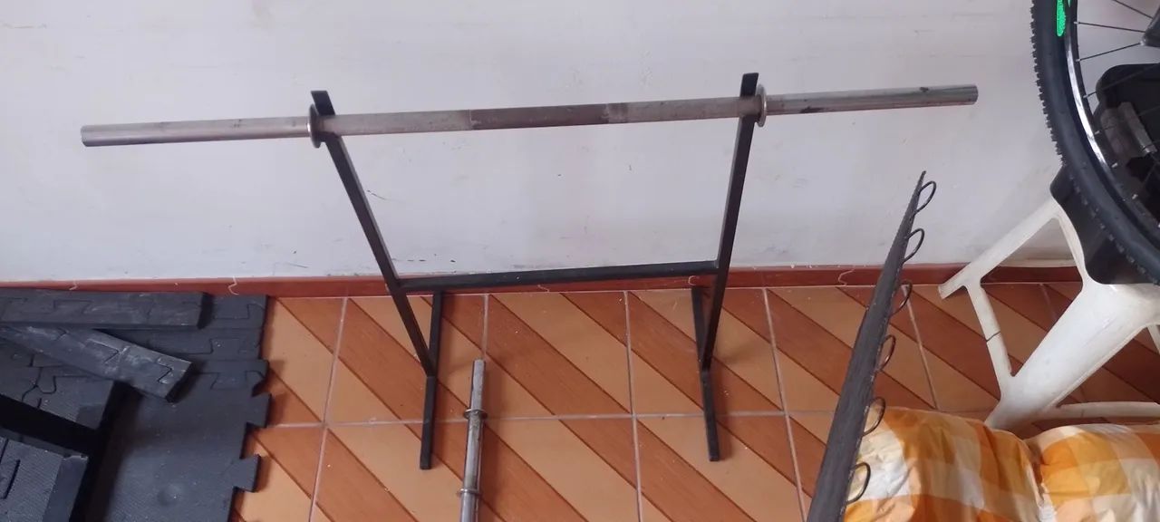Barra e halter maciços com cavalete