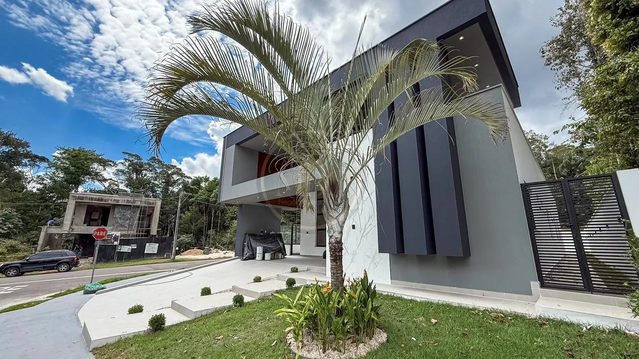 Espetacular casa térrea com ondulados e já climatizada no Alphaville 4