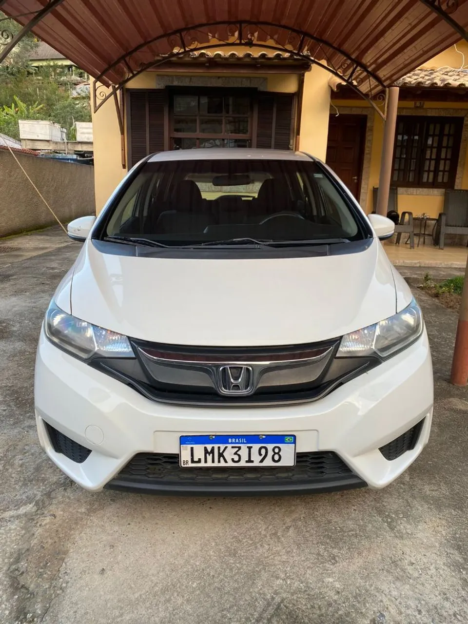 Carro Honda Fit automático 
