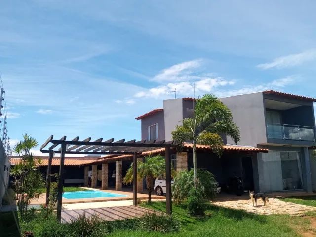 Excelente casa com lote de 947m² na Ponte Alta Norte - Foto 2