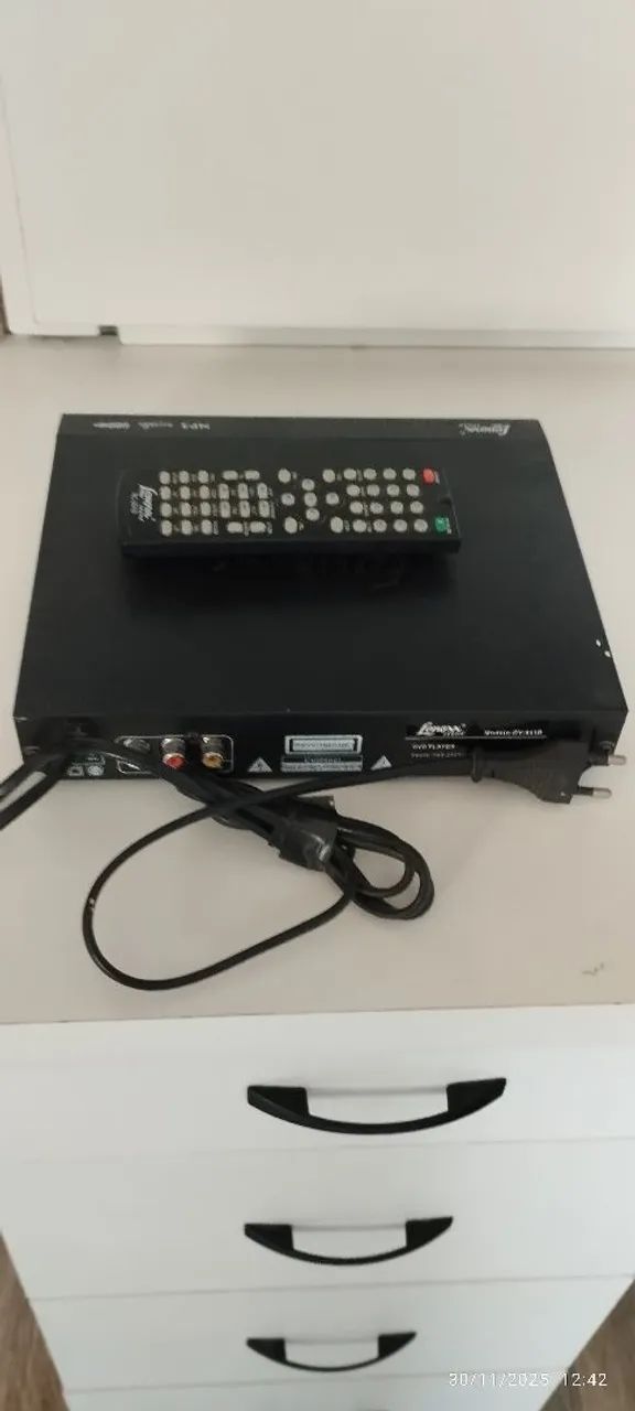 Vende-se dvd  Lenox funciona perfeitamente 