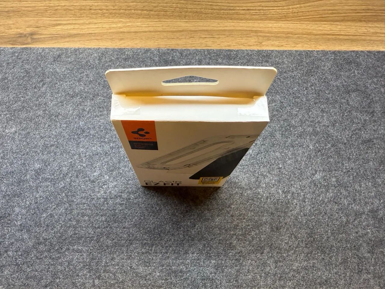 Película Spigen - iPhone 15 Pro GlasTr EZ Fit 1 unidade - Foto 2