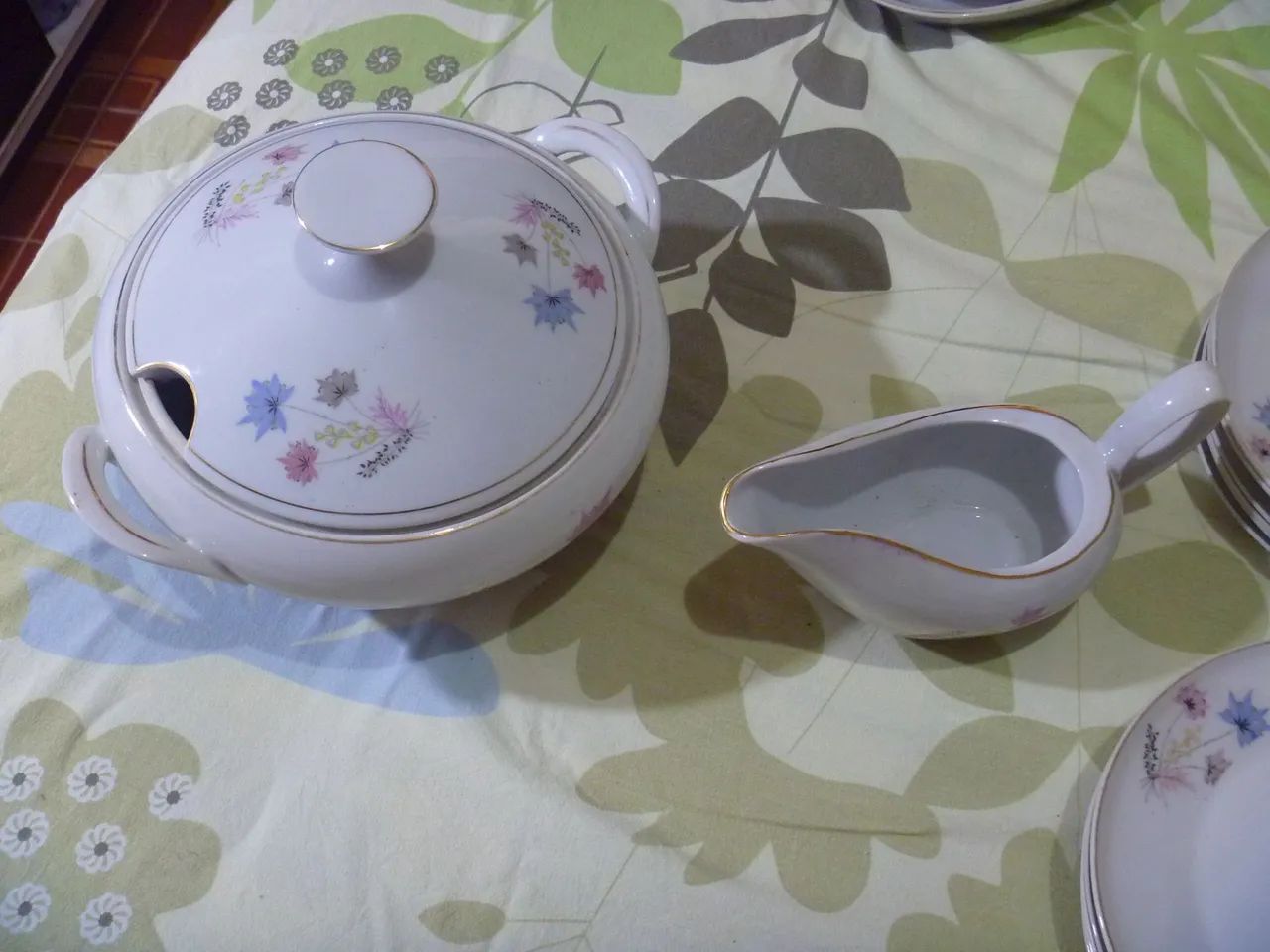 Jogo de Jantar Antigo - Porcelana Real 39  Peças - Foto 5