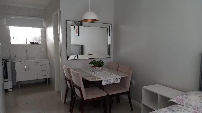 LINDO E ACONCHEGANTE APARTAMENTO