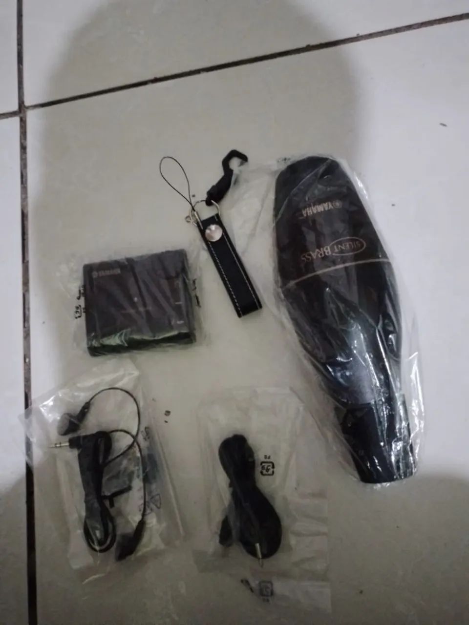 surdina Yamaha Silent Brass SB7-9 para trompete e corneta