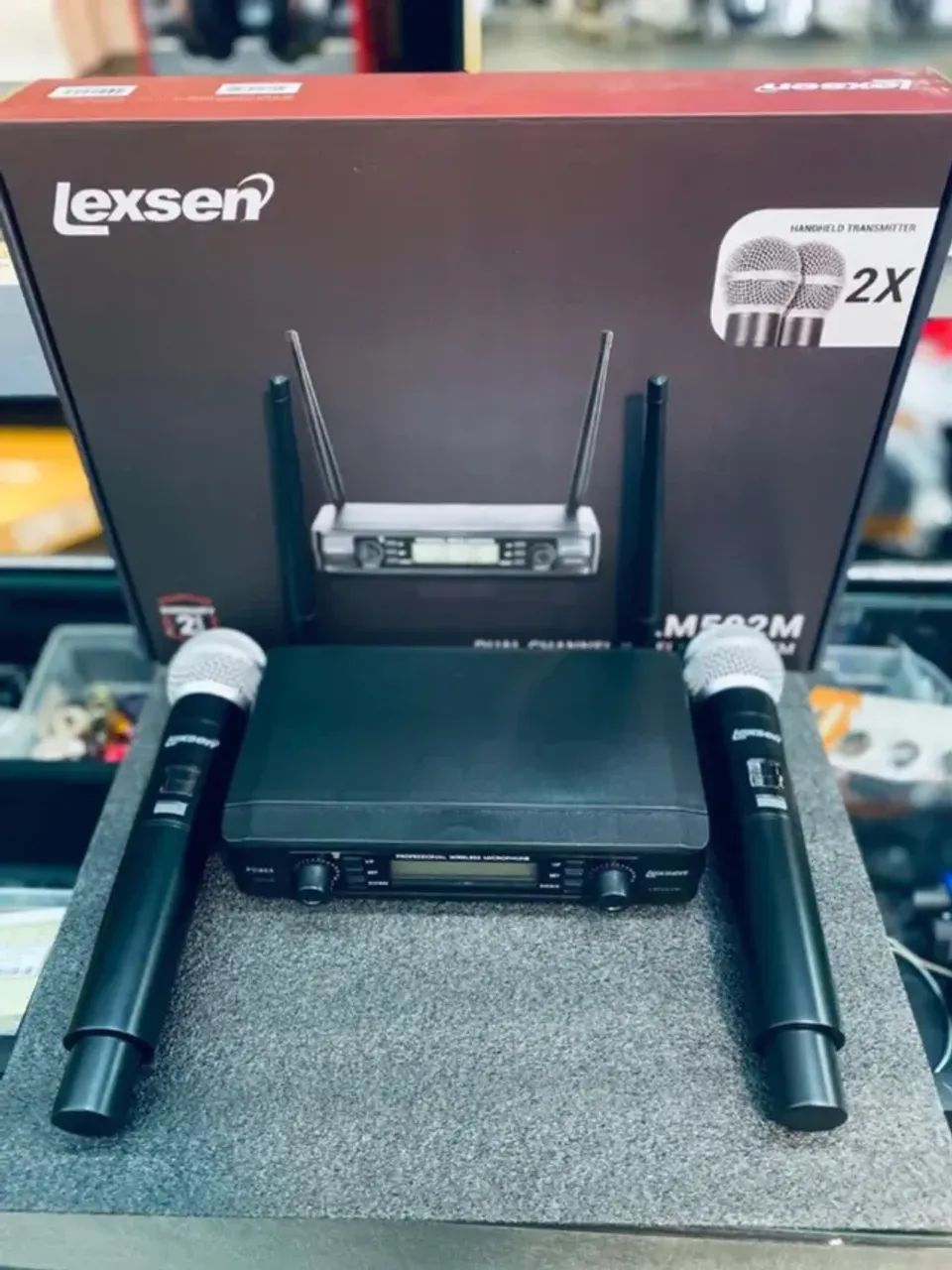 MICROFONE DINÂMICO SEM FIO DUPLO LEXSEN LM502M CARDIOIDE - Foto 2