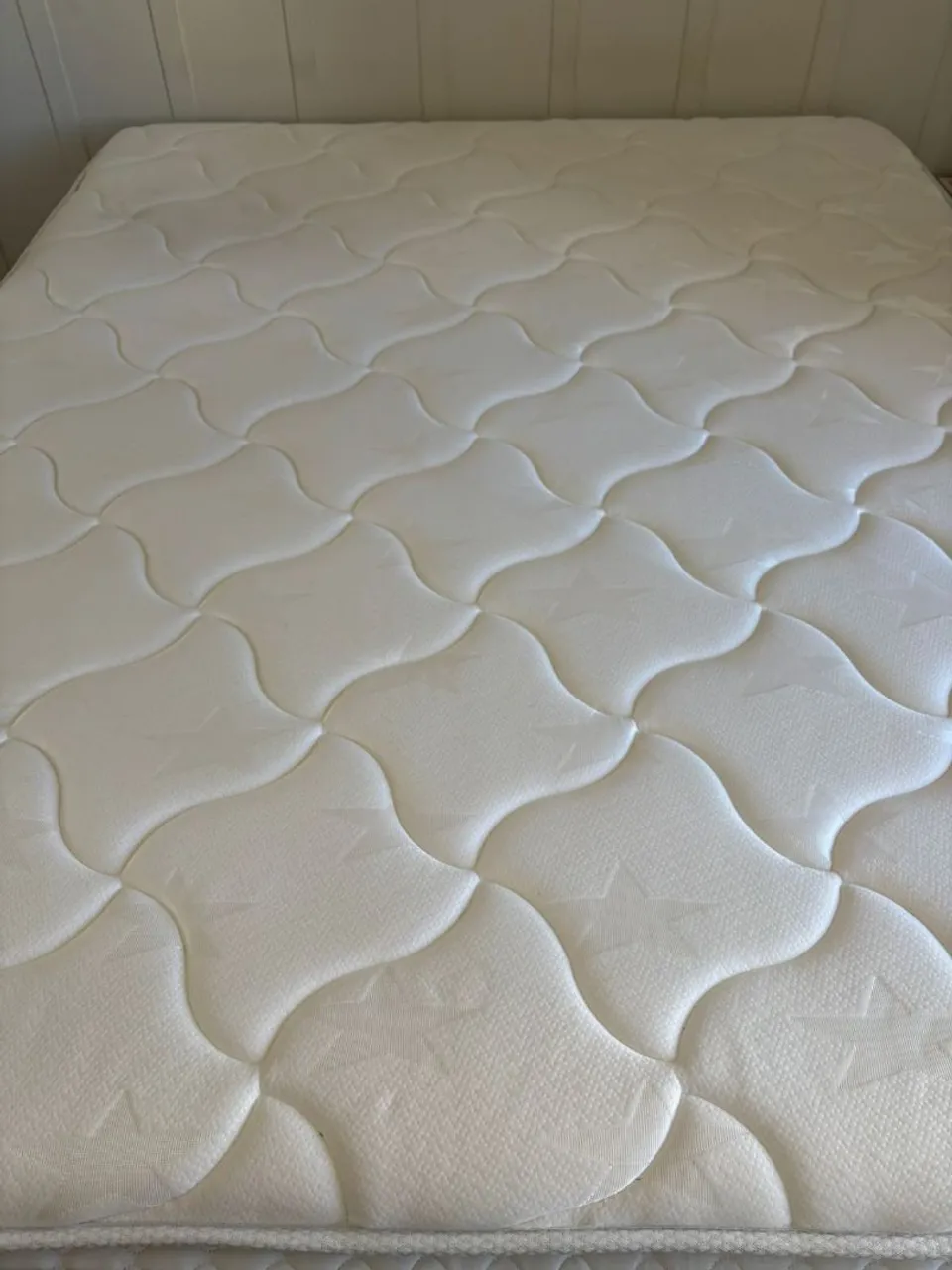 Colchão Queen Molas Ensacadas - Gazin Tower c/ Pillow Top