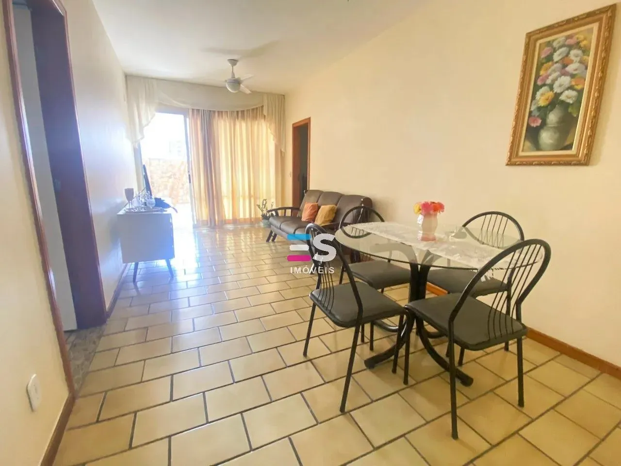 CENTRO DE GUARAPARI-ES - APARTAMENTO COM DUAS SUÍTES À VENDA PERTINHO DO SHOPPING