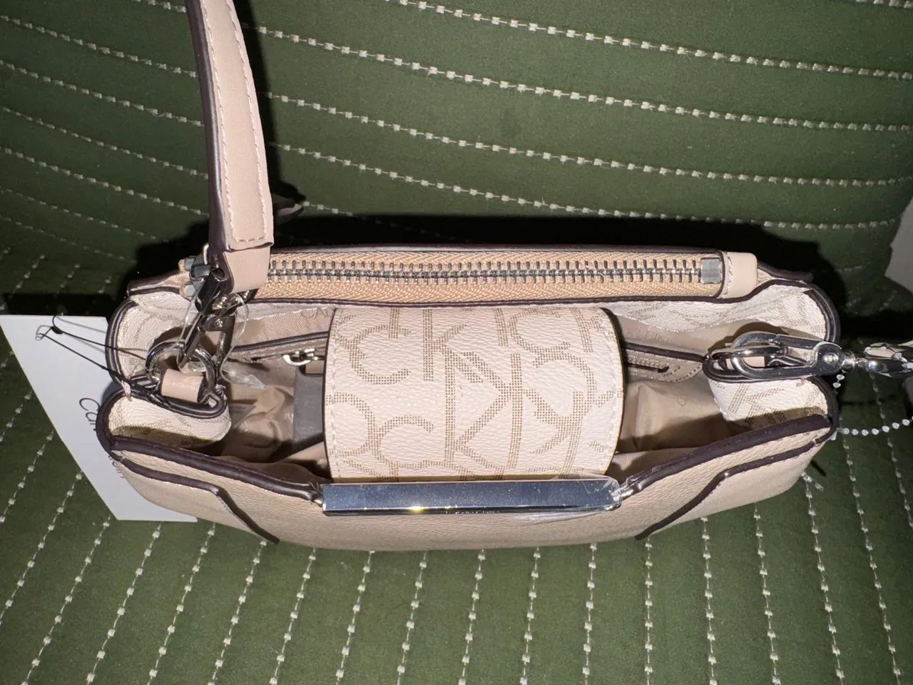 Bolsa Calvin klein - Foto 2